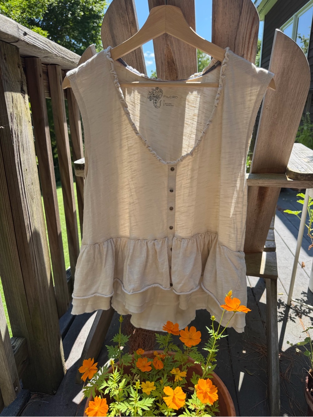 Pilcro - Anthropologie - Sleeveless Cream Ruffle Hem Top M